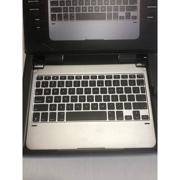 Brydge 11 Pro Wireless Bluetooth Backlit Case Keyboard IPad Pro 11" Inch Silver - Picture 7 of 14